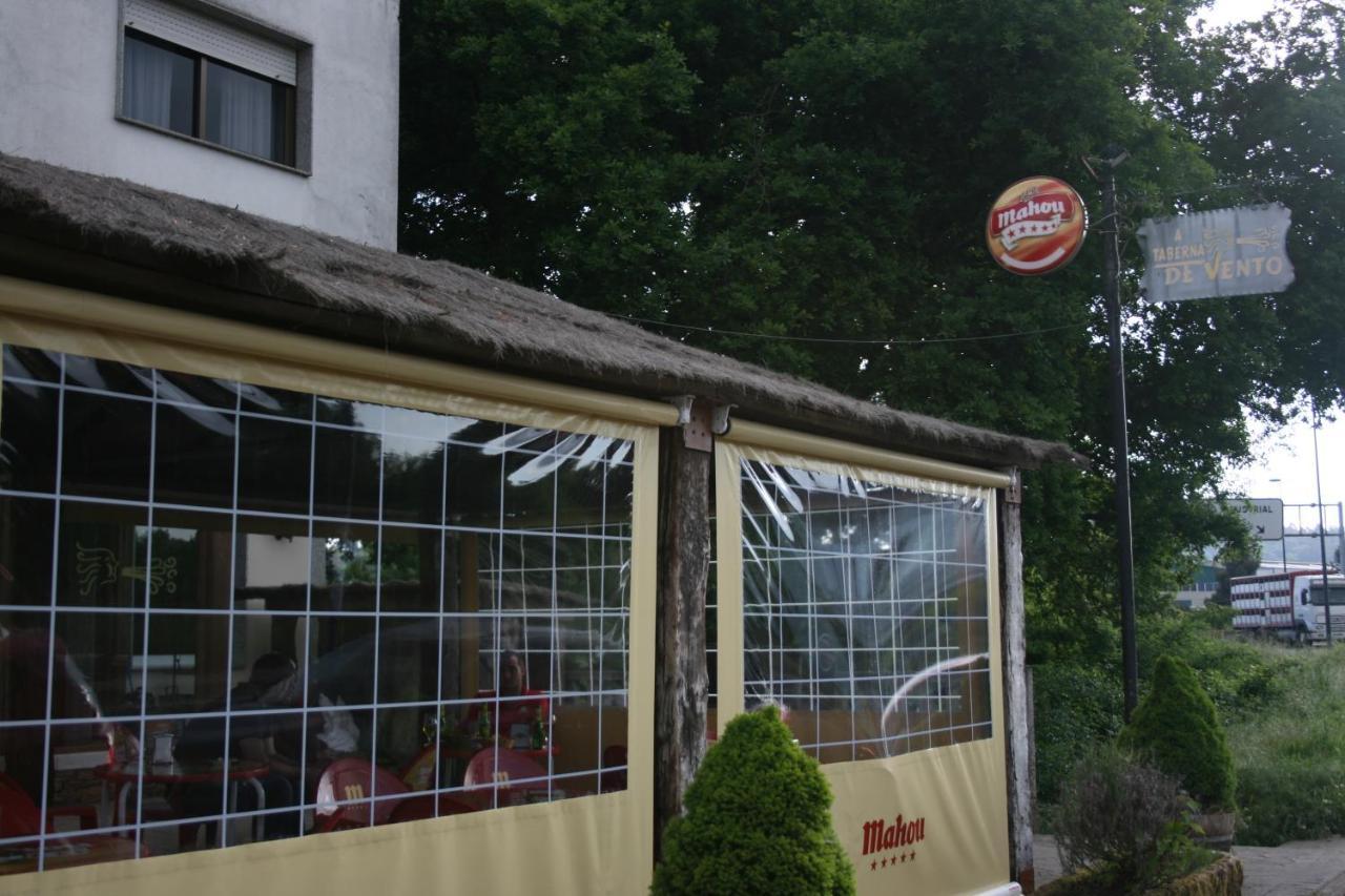 Hotel A Taberna De Vento Lalín Zewnętrze zdjęcie